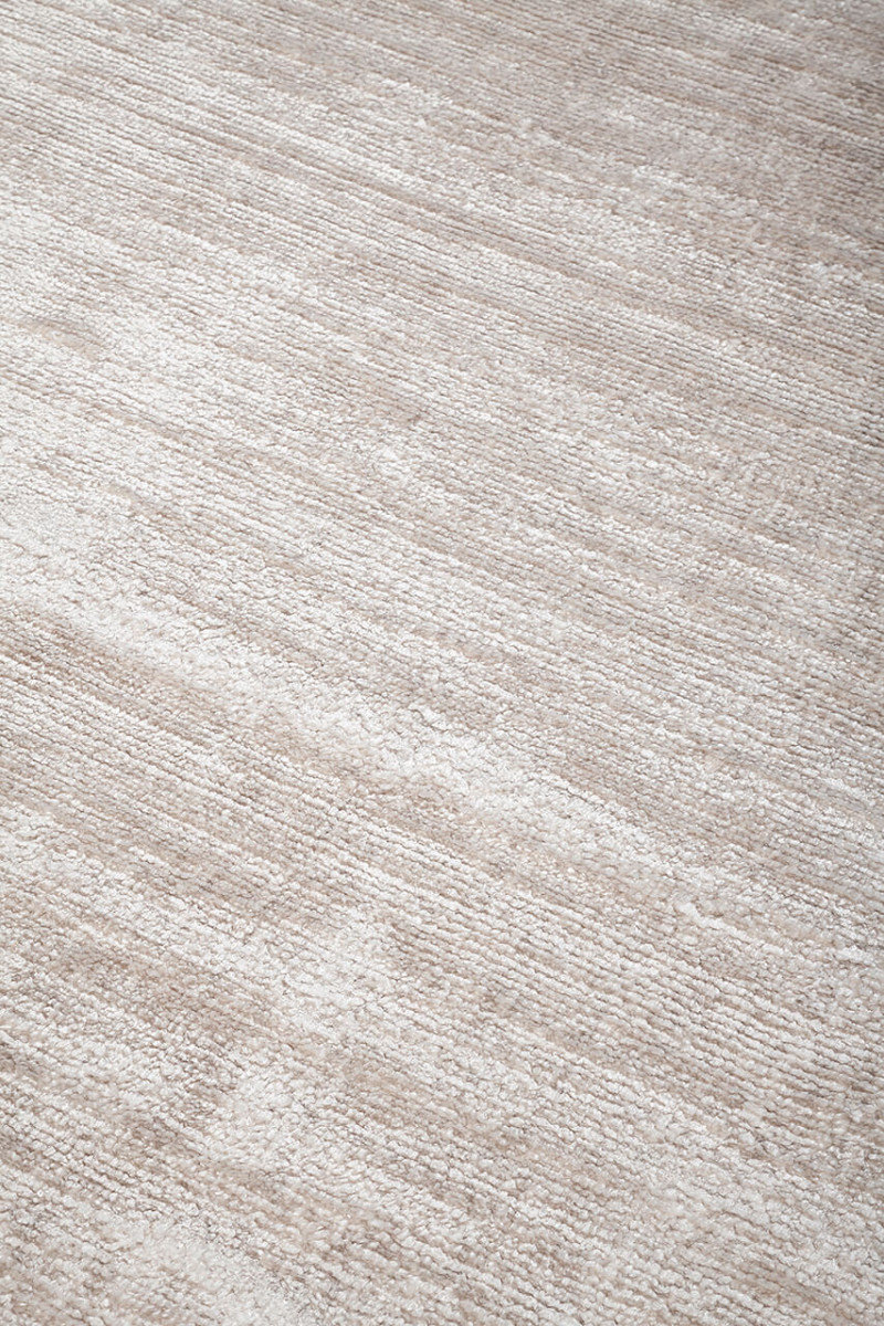 Aura Amini Carpets