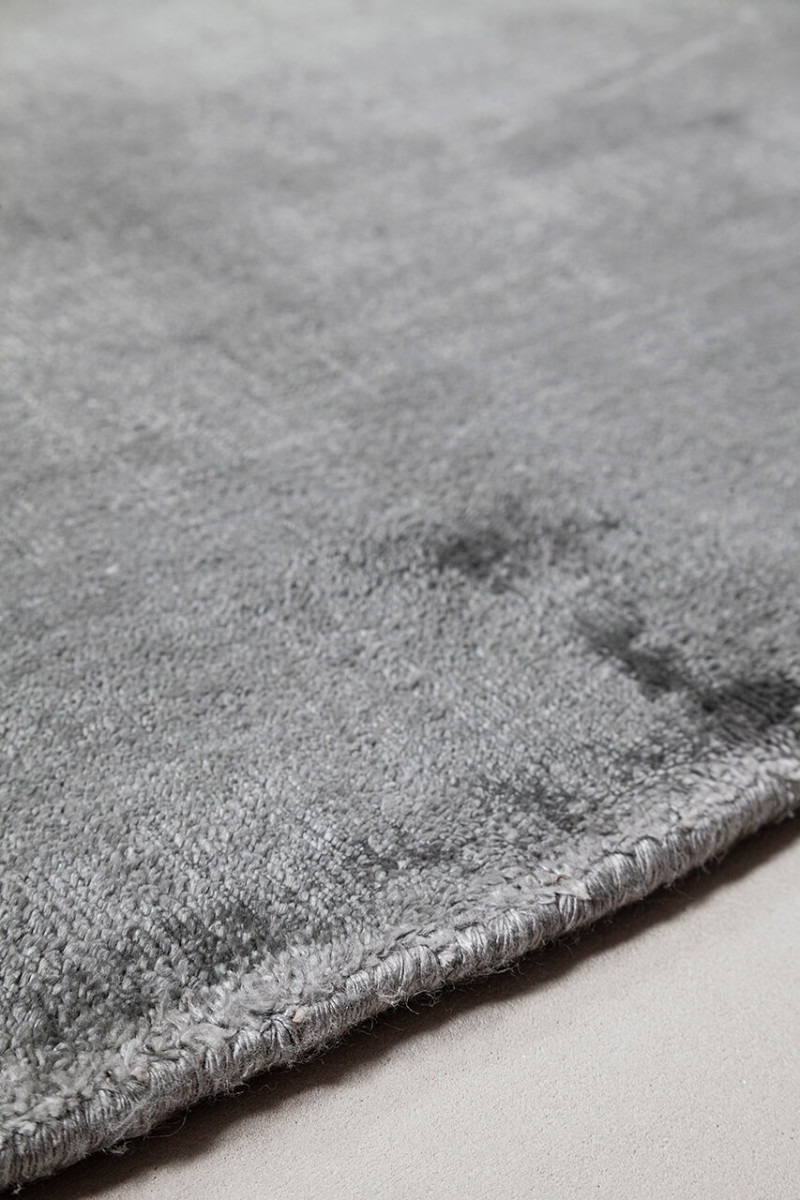 Vision Round Amini Carpets
