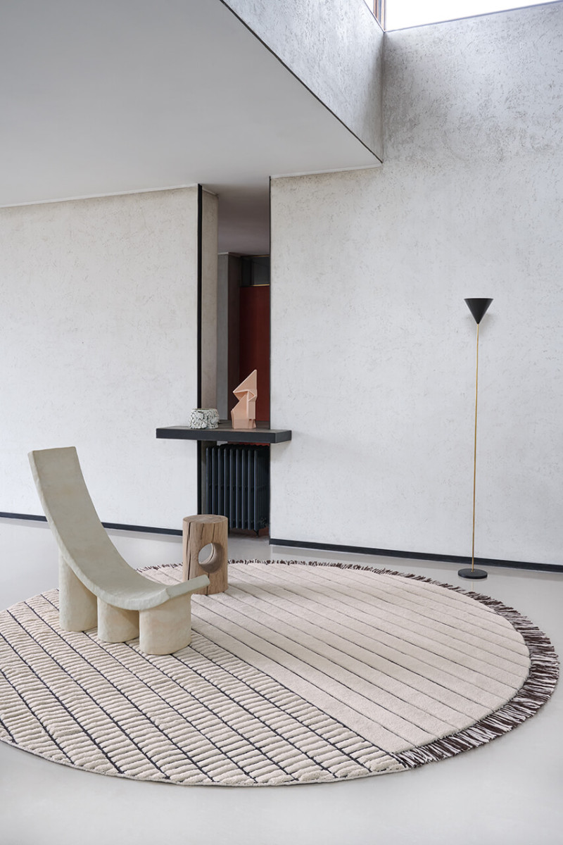 RD Grid Berber Round Amini Carpets