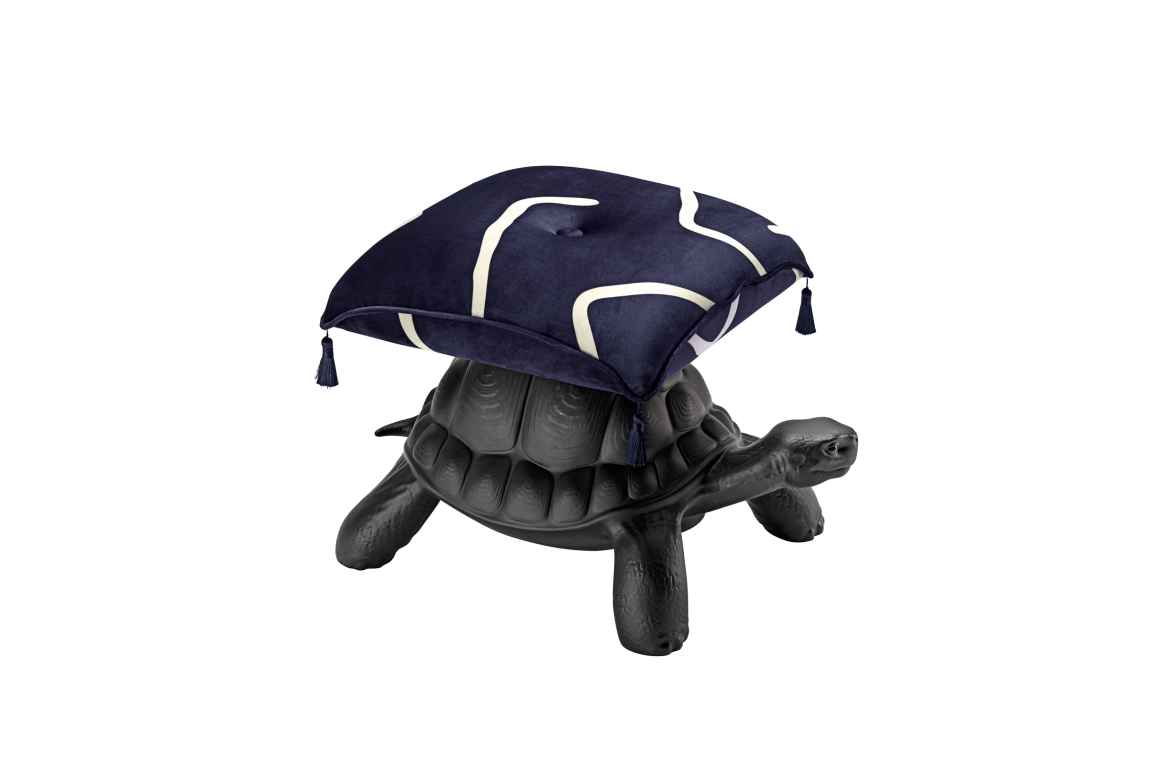 TURTLE CARRY Qeeboo