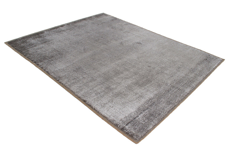 Aura Amini Carpets