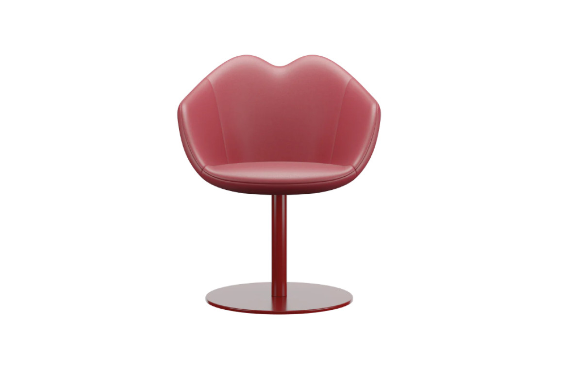 XOXO Leather Round Base Qeeboo